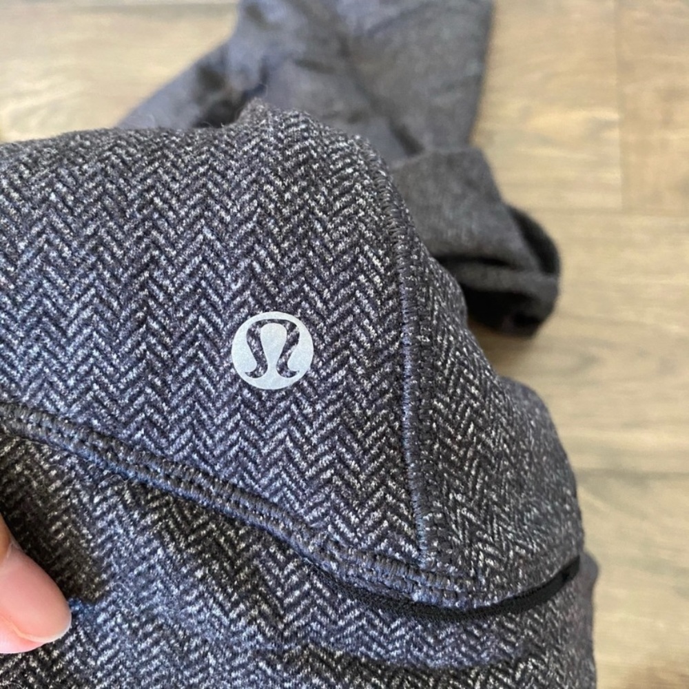Lululemon Herringbone Pullover Size 4 - image 4